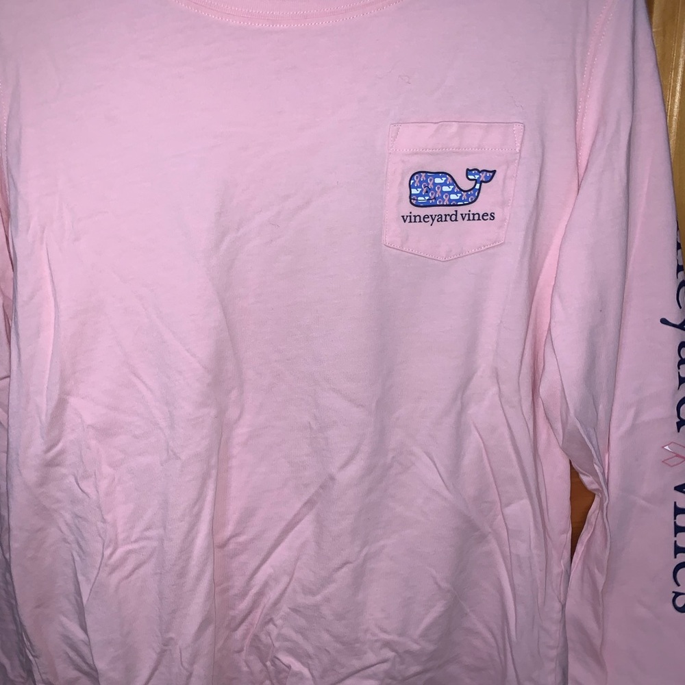 Breast cancer edition vineyard vines T-shirt